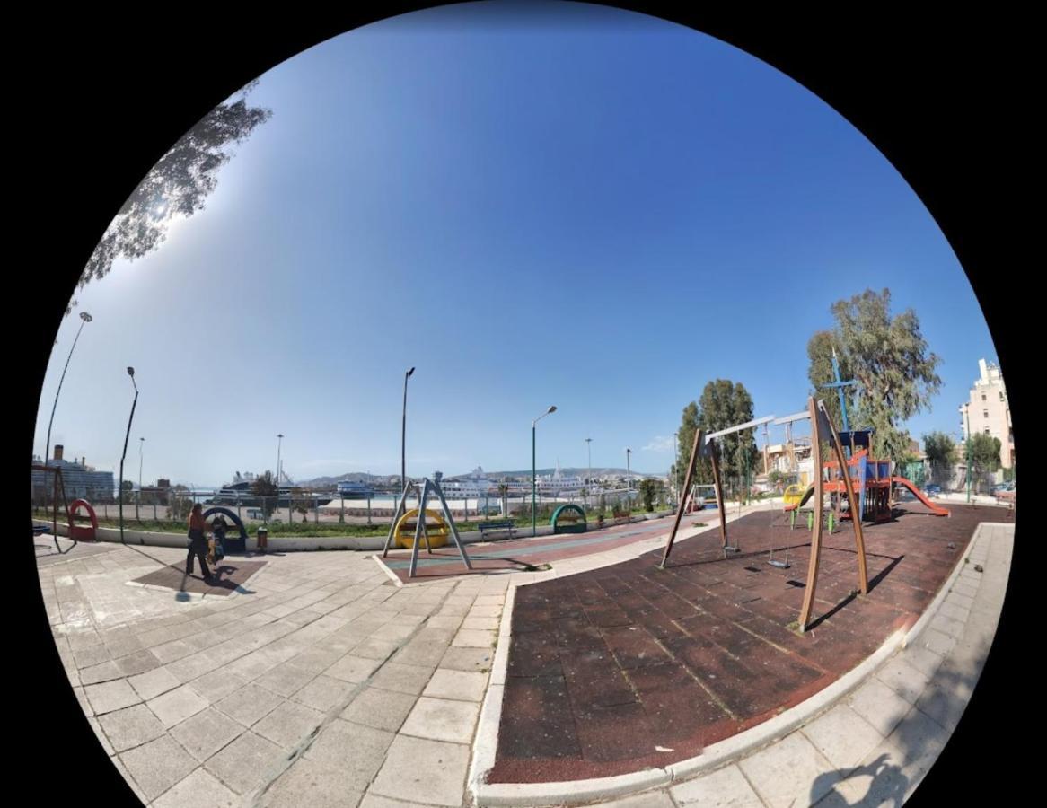 Sea View Garden Suites Piraeus Bagian luar foto