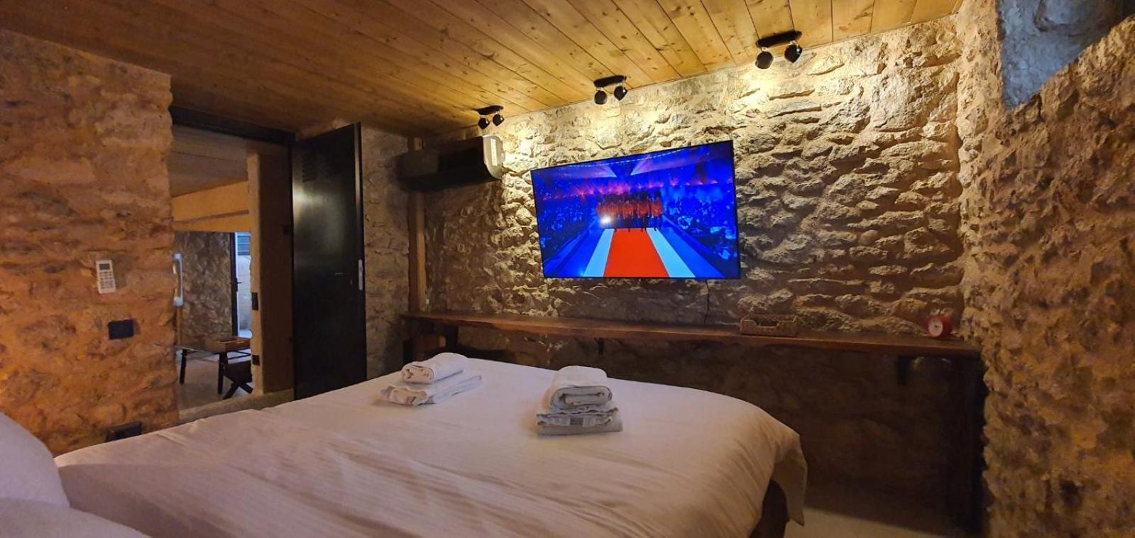 Sea View Garden Suites Piraeus Bagian luar foto